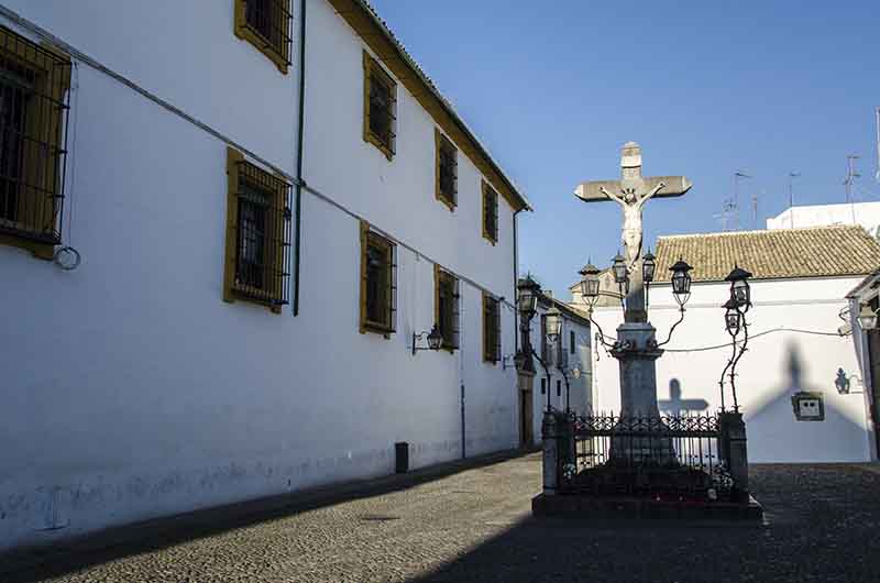 Córdoba 098 - plaza de Capuchinos y Cristo de los Faroles.jpg